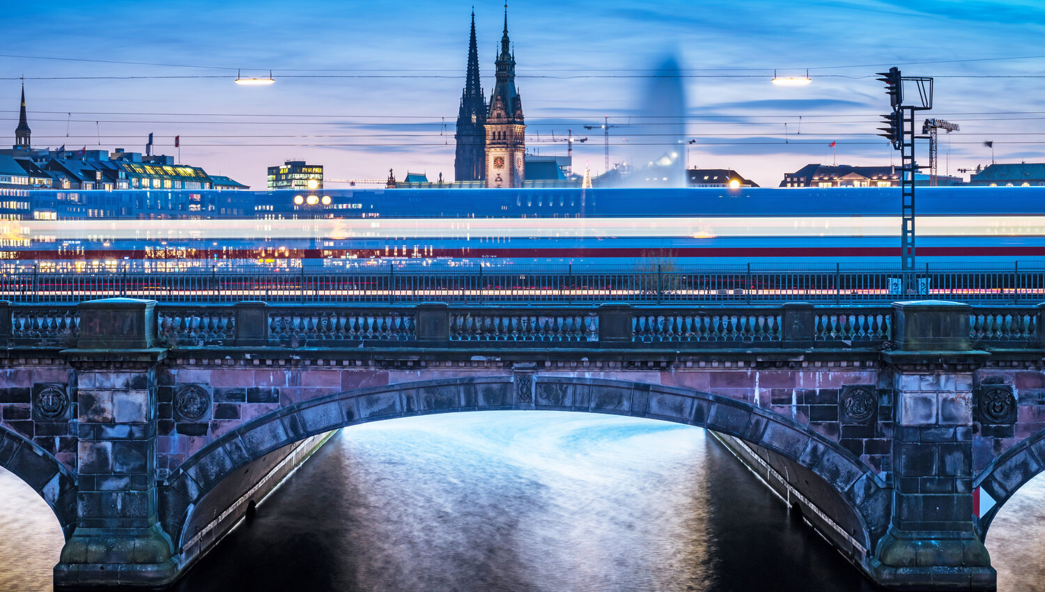 Hamburg +2 – Starke Schiene für Hamburg und den Norden